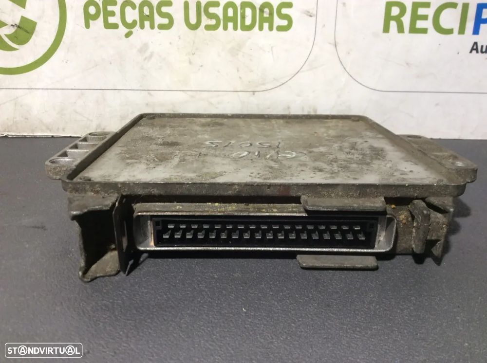 Centralina motor Renault Clio II  1.5 DCI  7700107694 - 2