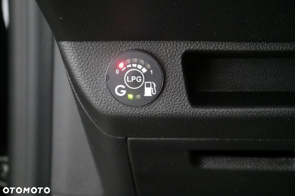 Renault Clio - 23