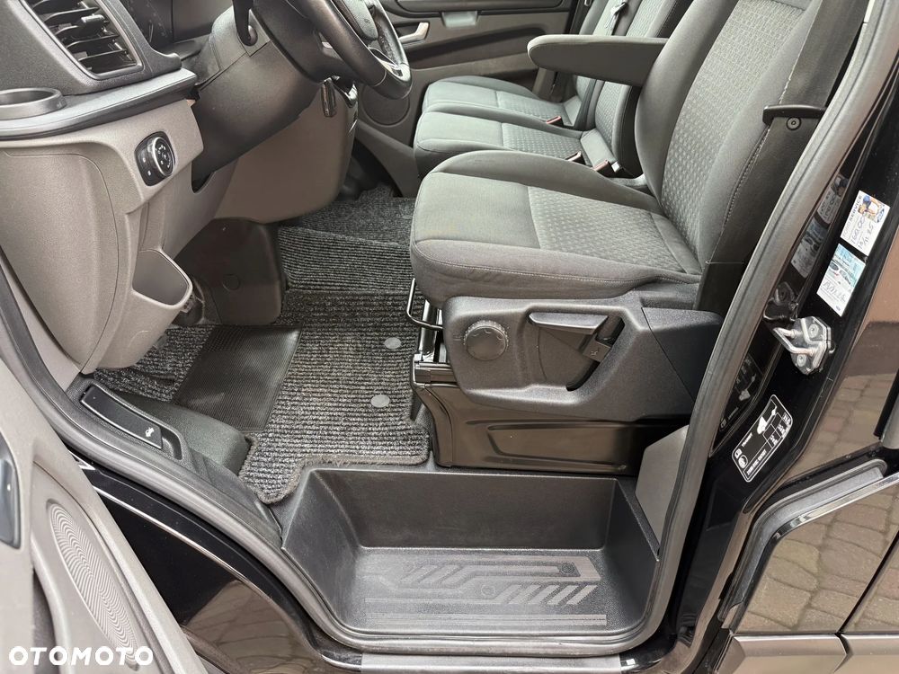 Ford Custom L1H1 - 19