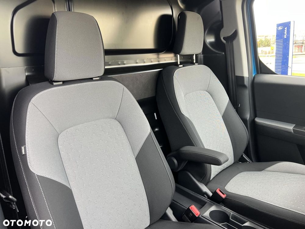Ford Transit Courier - 24