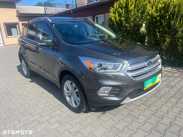 Ford Kuga 2.0 TDCi 2x4 Titanium