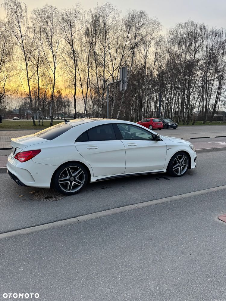 Mercedes-Benz CLA 45 AMG 4-Matic - 3