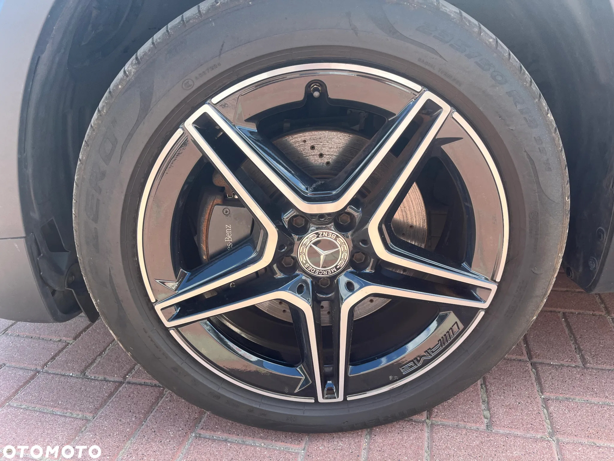 Mercedes-Benz GLB 180 d AMG Line 8G-DCT - 14