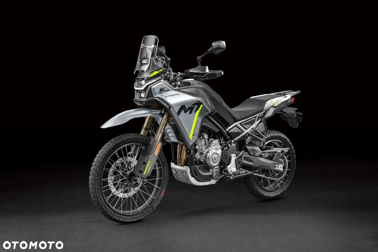 CFMoto MT - 4