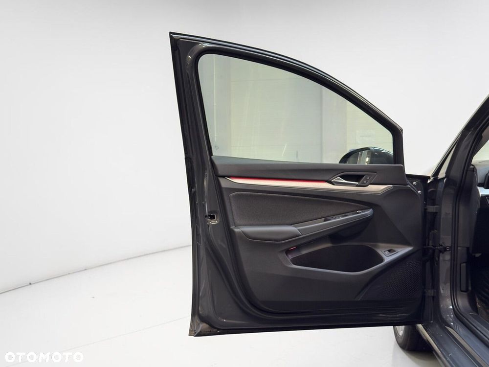 Volkswagen Golf 1.5 eTSI mHEV Life DSG - 18