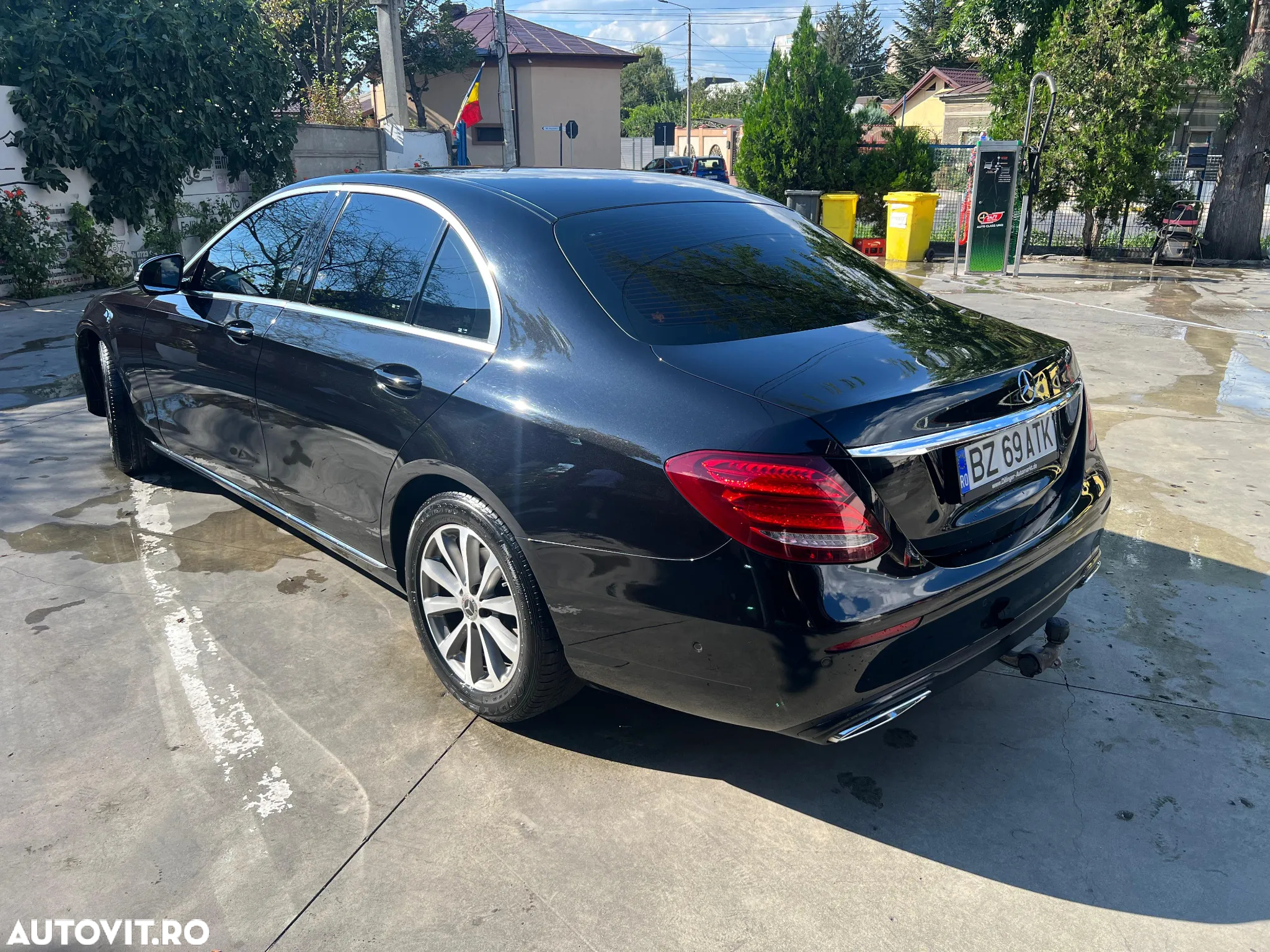 Mercedes-Benz E 200 d T 9G-TRONIC - 2