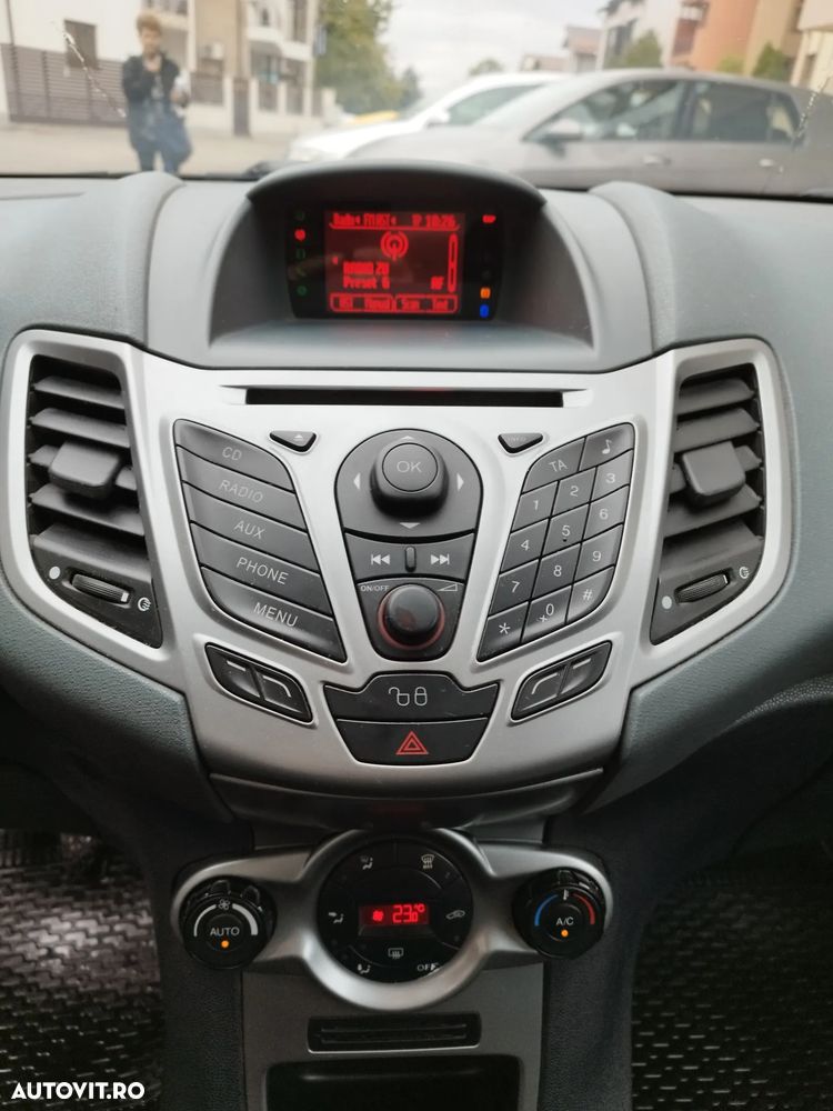 Ford Fiesta - 6