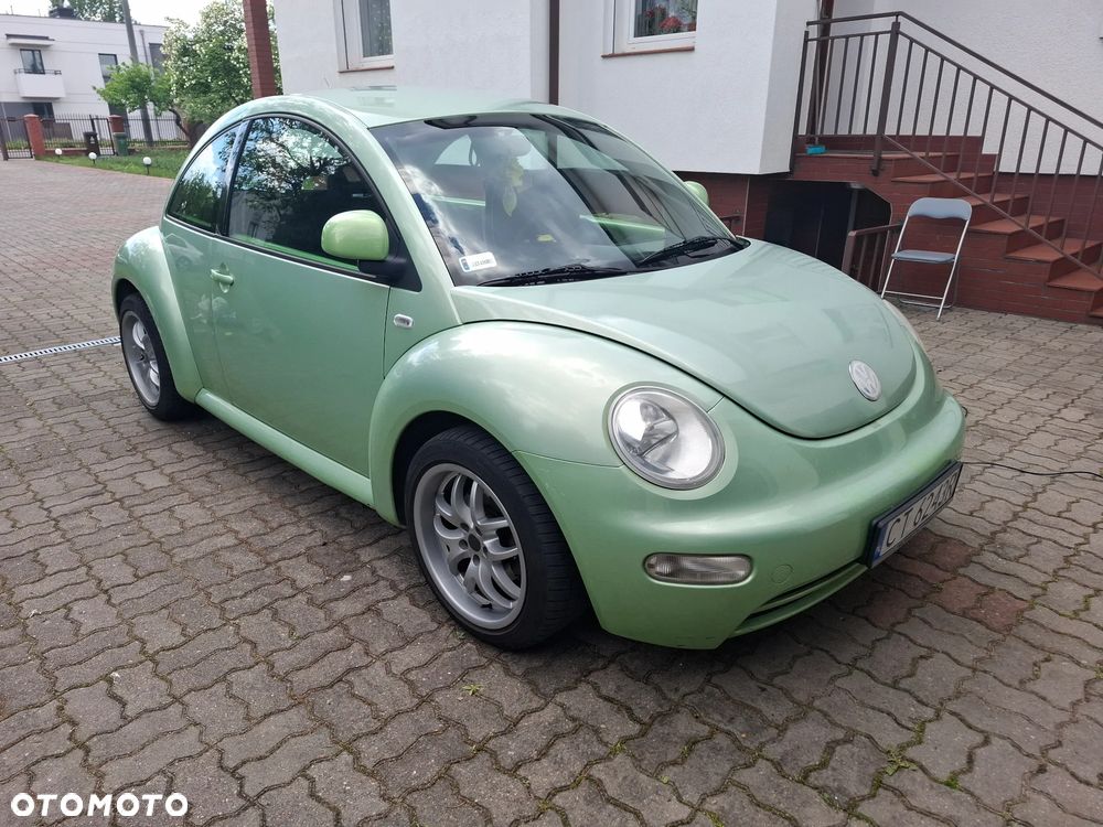 Volkswagen New Beetle - 2