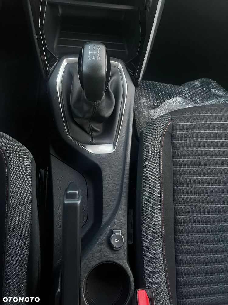 Peugeot 208 1.2 PureTech Style S&S - 30