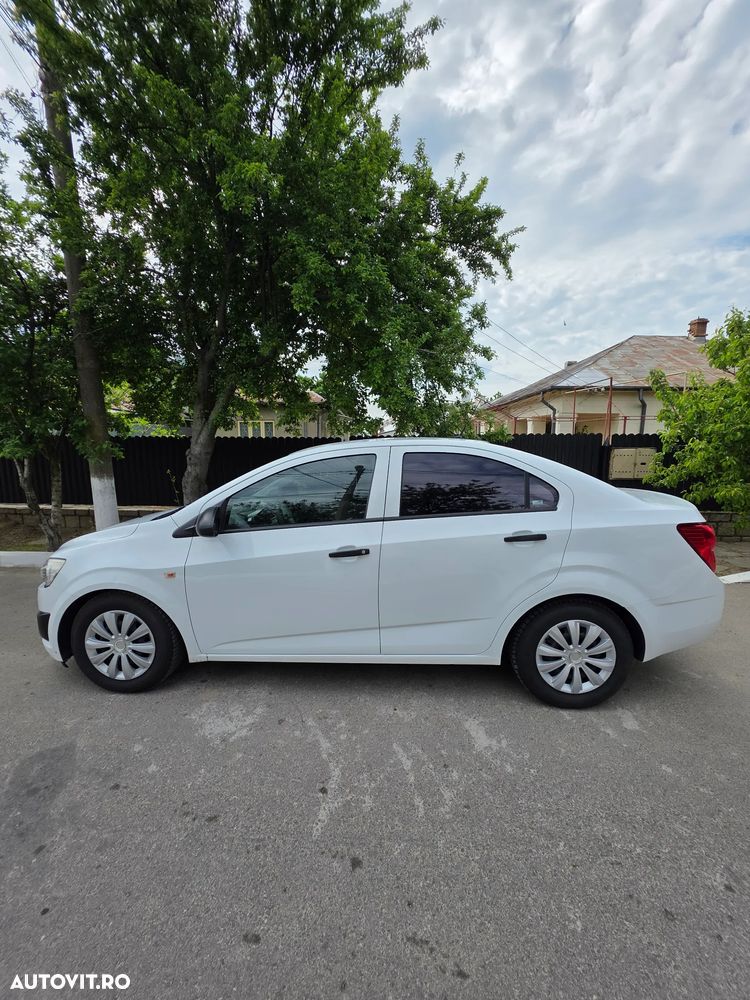 Chevrolet Aveo 1.2 DOHC 86 CP MT5 LT - 3