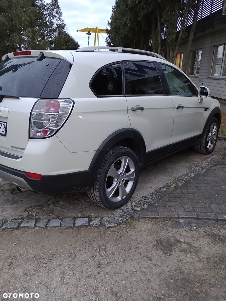 Chevrolet Captiva 2.2 D LT+ - 6