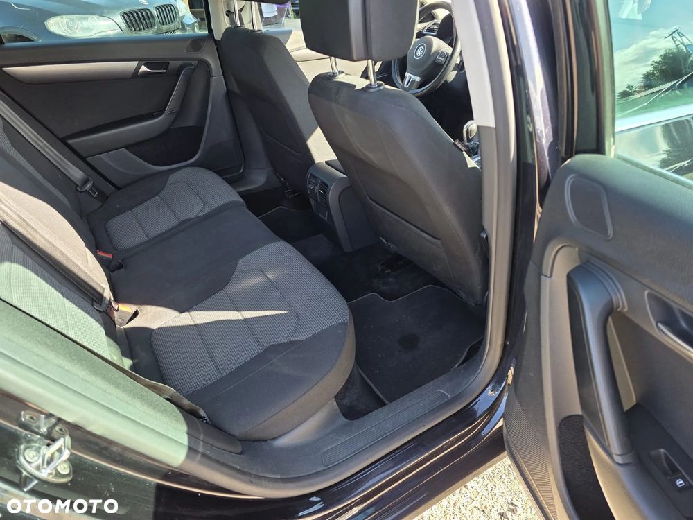 Volkswagen Passat 2.0 TDI Comfortline DSG - 5