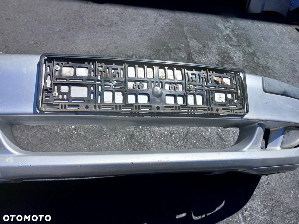 Volvo V40 zderzak przedni - 4