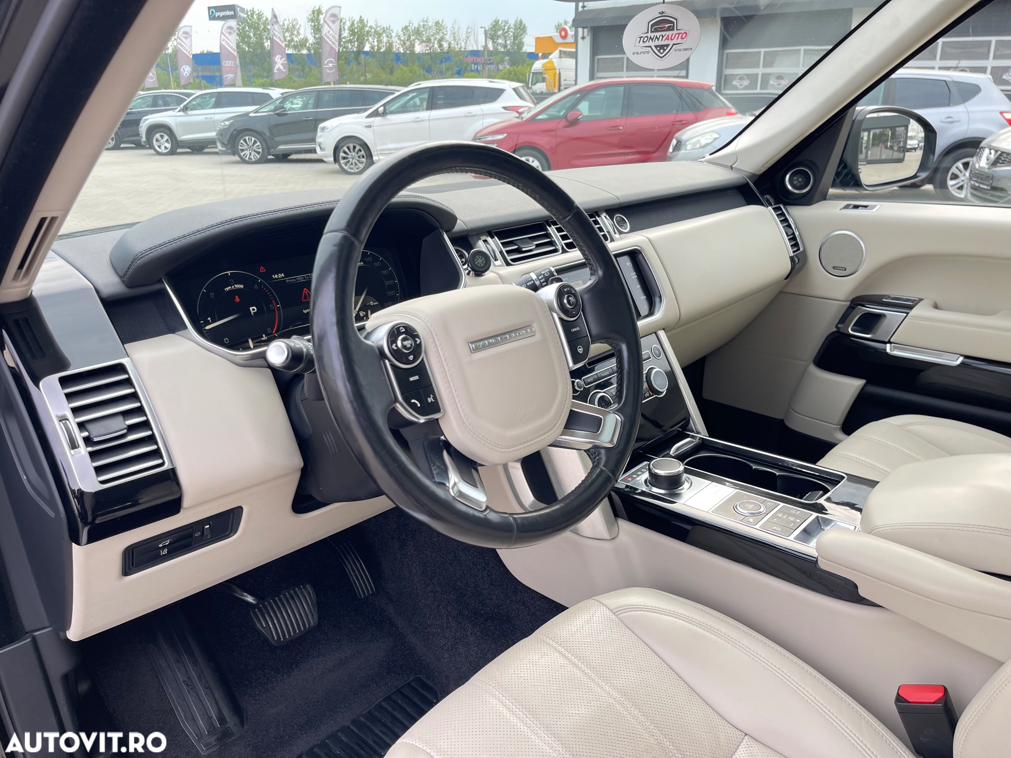 Land Rover Range Rover Vogue - 16
