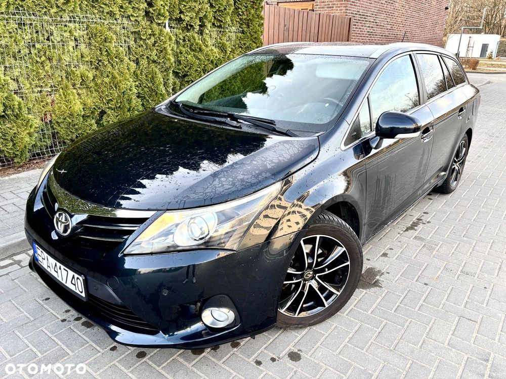 Toyota Avensis 2.0 D-4D Comfort - 12