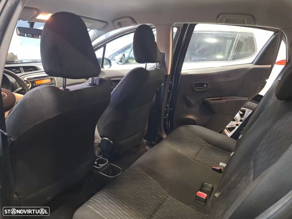Toyota Yaris 1.0 VVT-i ACtive+AC - 13