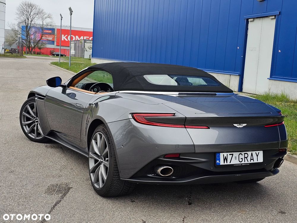 Aston Martin DB11 - 4