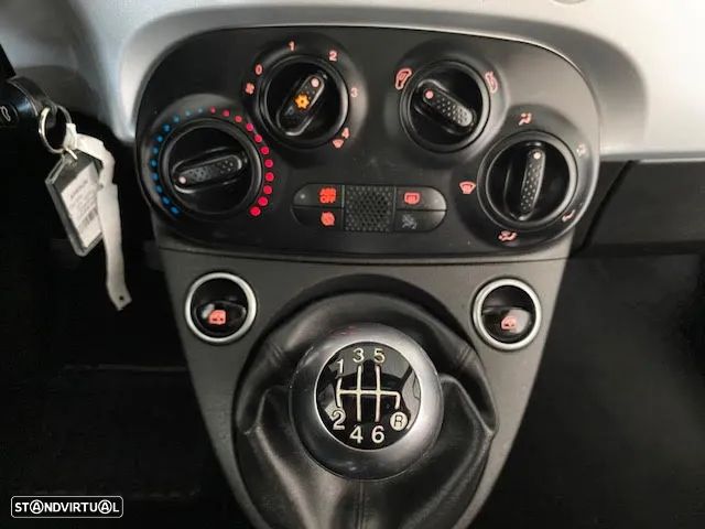 Fiat 500 1.0 Hybrid Connect - 12