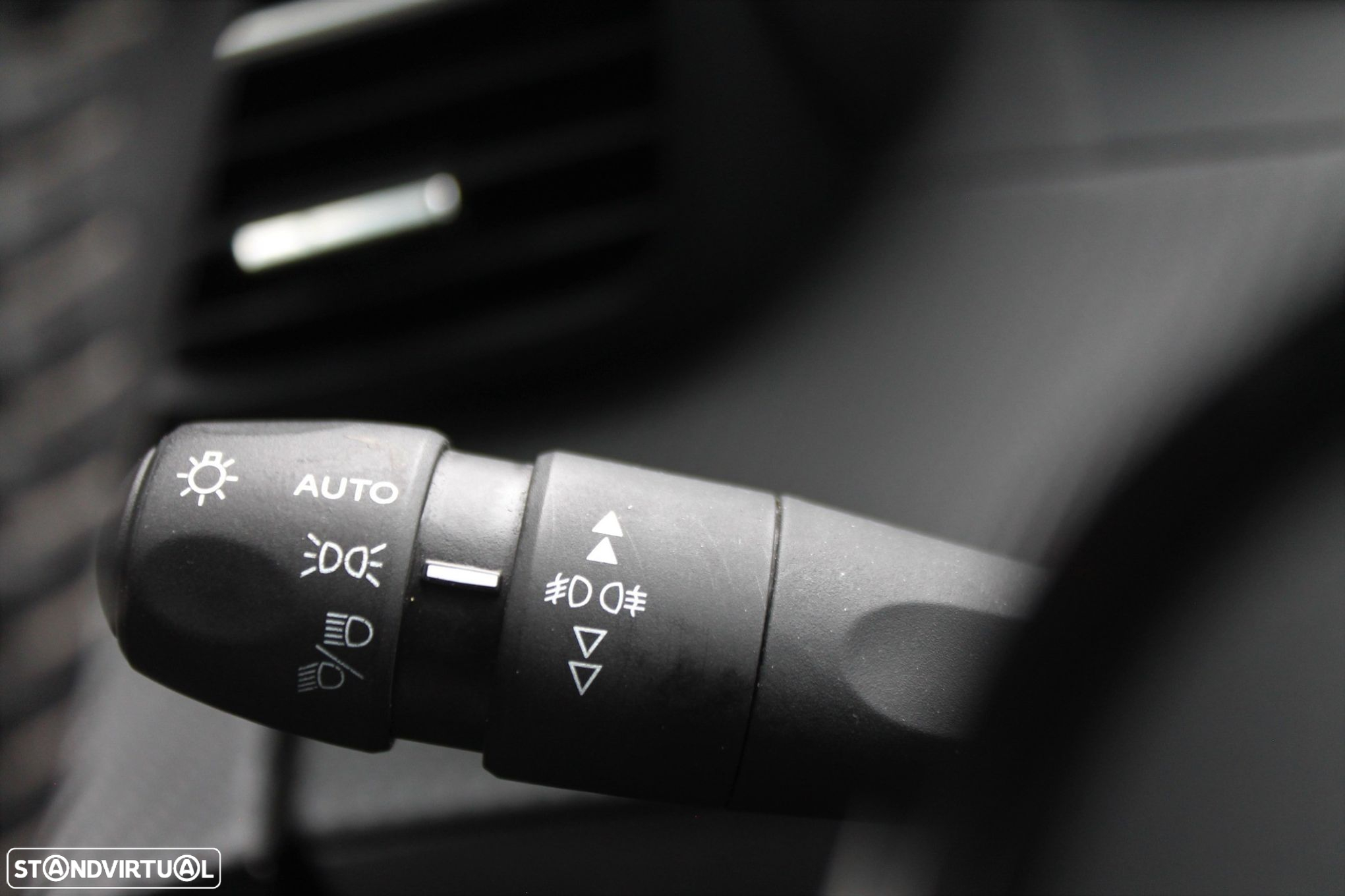 Peugeot 2008 1.5 BlueHDi Active - 14