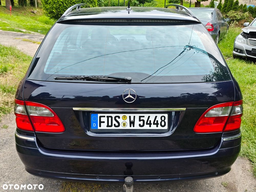 Mercedes-Benz Klasa E - 23