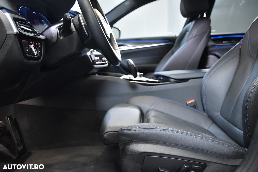 BMW Seria 5 530e xDrive Aut. - 25