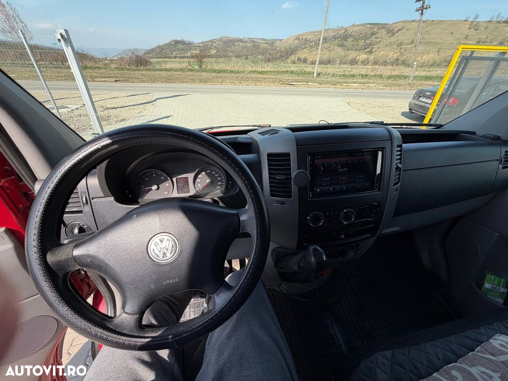 Volkswagen Crafter - 2