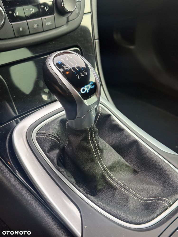 Opel Insignia 2.8 V6 Turbo 4x4 OPC - 13