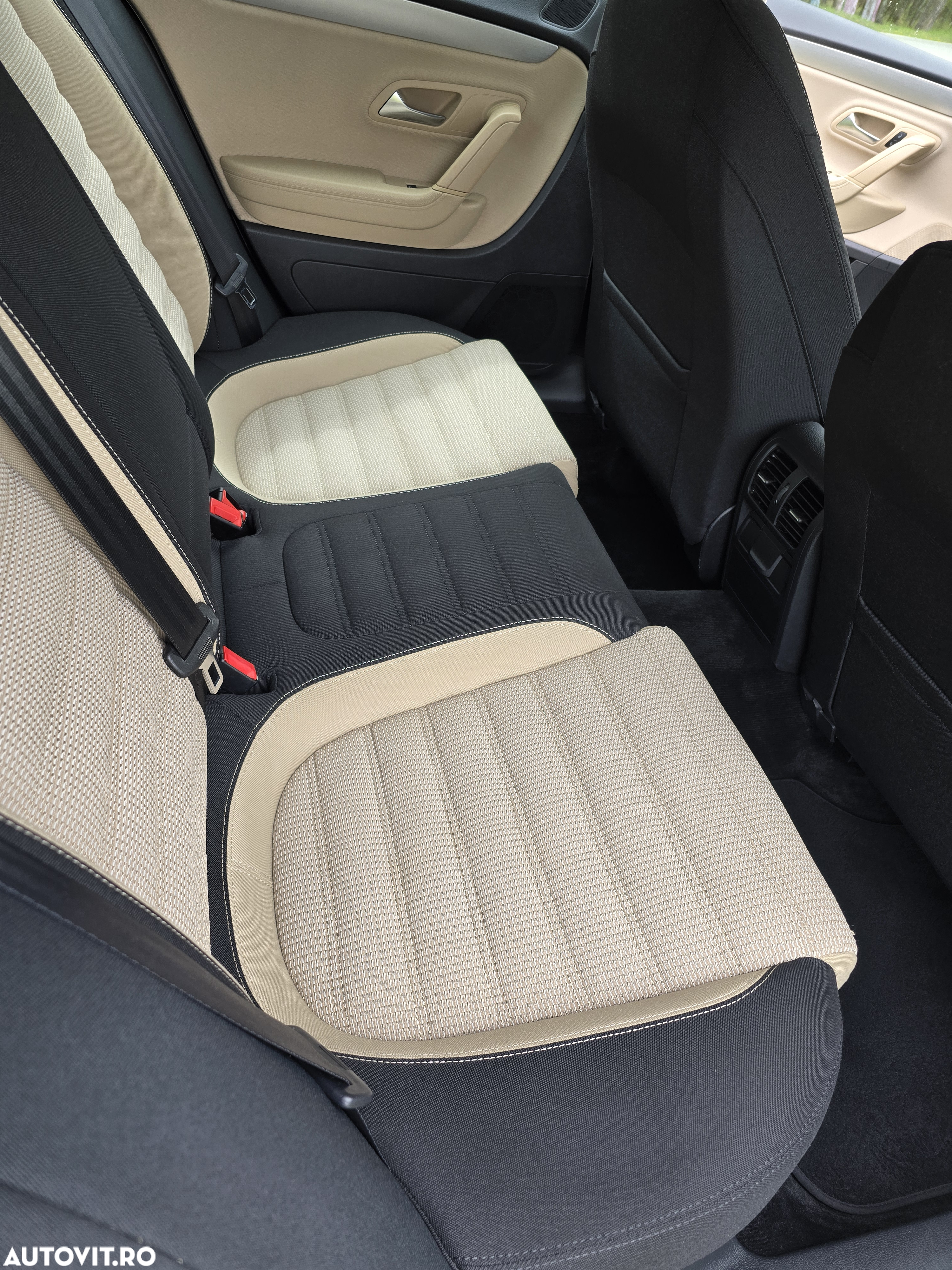 Volkswagen Passat CC 2.0 TDI BlueMotion Technology - 17