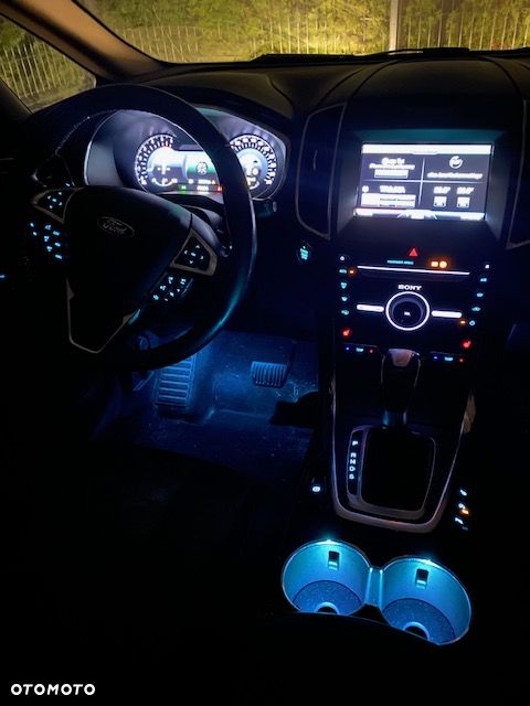 Ford S-Max 2.0 TDCi Titanium PowerShift - 15