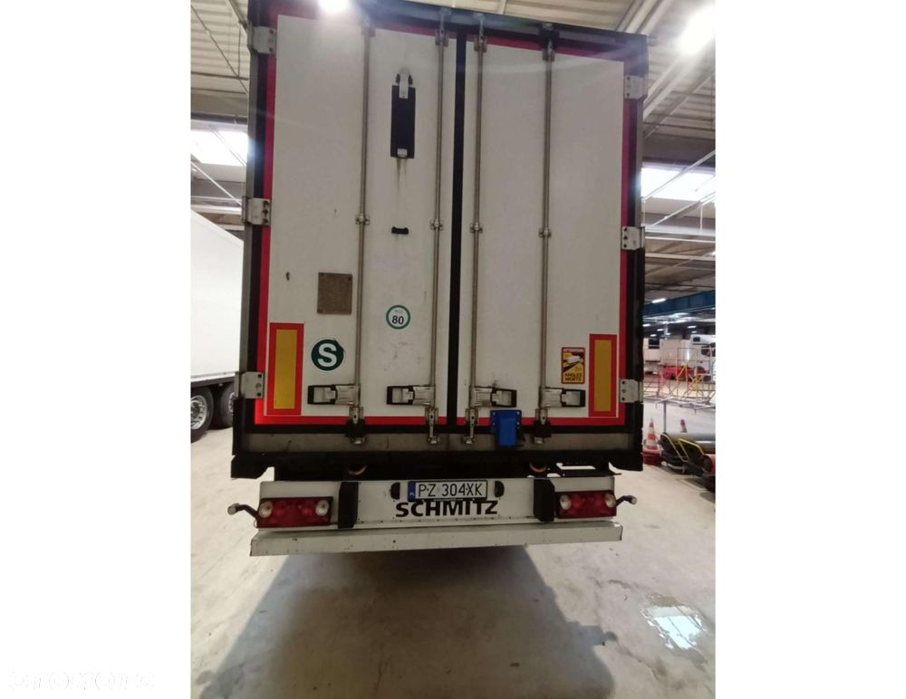 Schmitz Cargobull SKO FP 60 Carrier Vector 1550 - 4