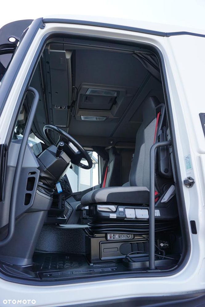 Renault T 380 / 6 X 2 / SKRZYNIOWY + HDS / HIAB 302 E-5 / PILOT / OŚ SKRĘTNA - 7