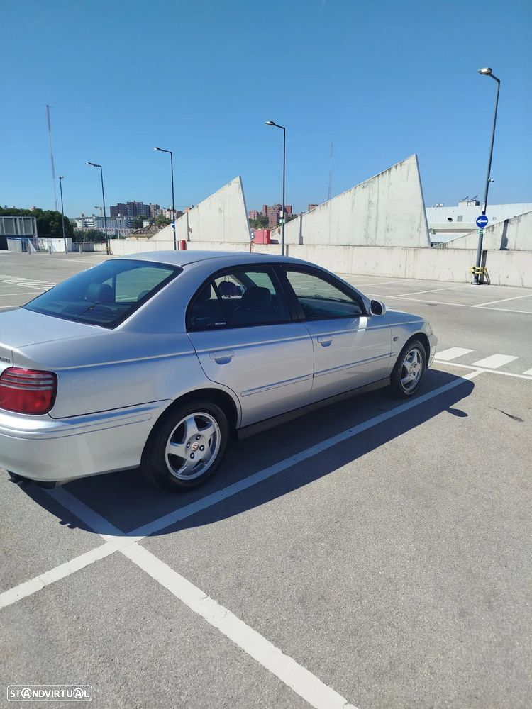 Honda Accord 2.0 ES - 10