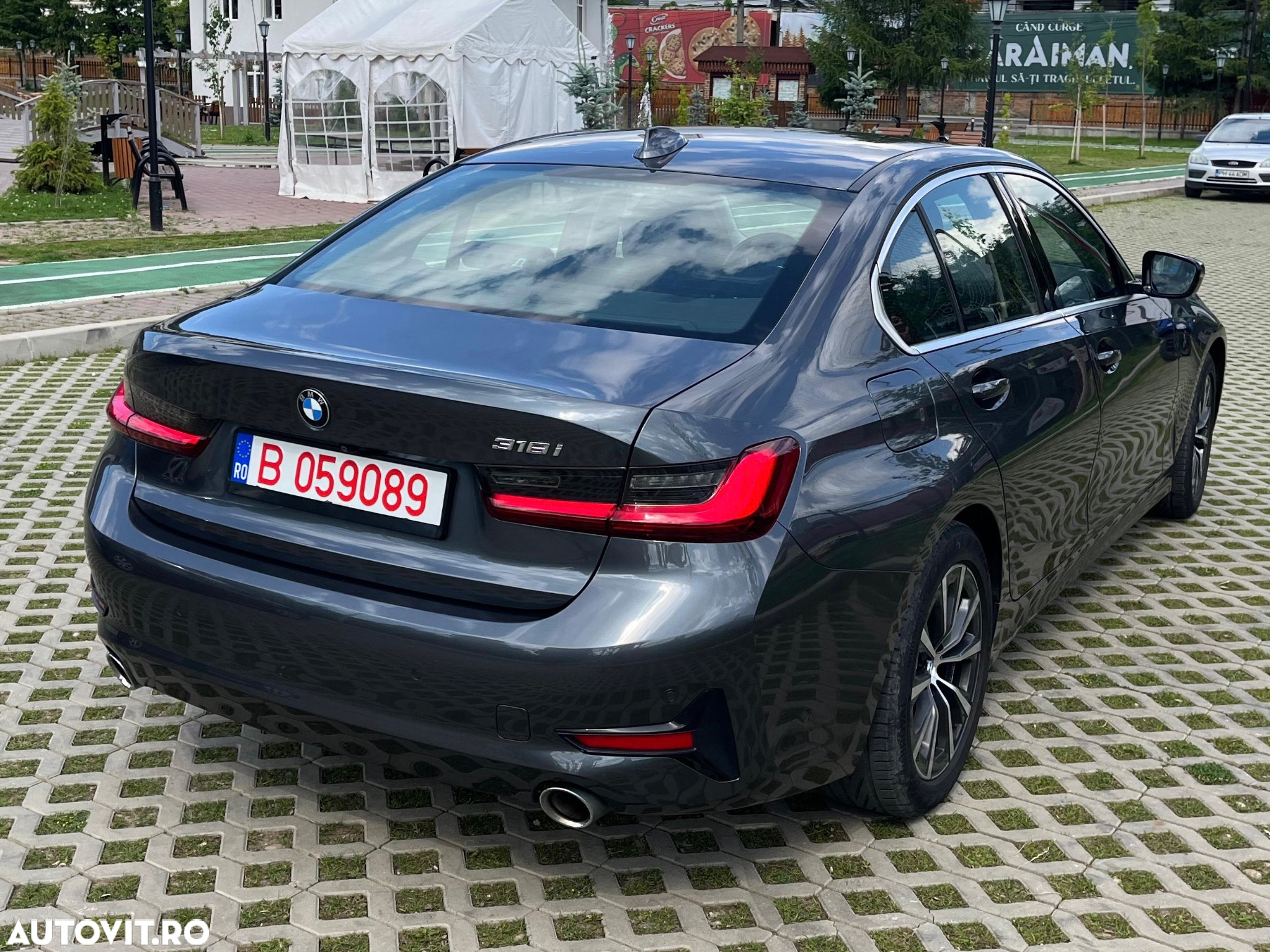 BMW Seria 3 318i AT - 15
