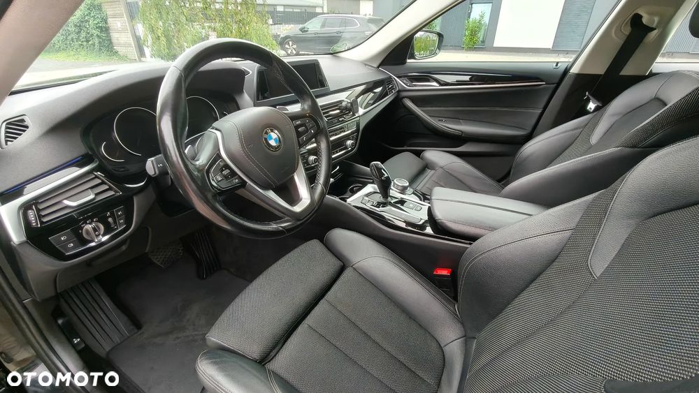 BMW Seria 5 520d - 8