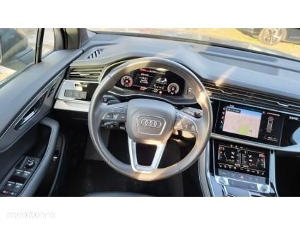 Audi Q7 - 7