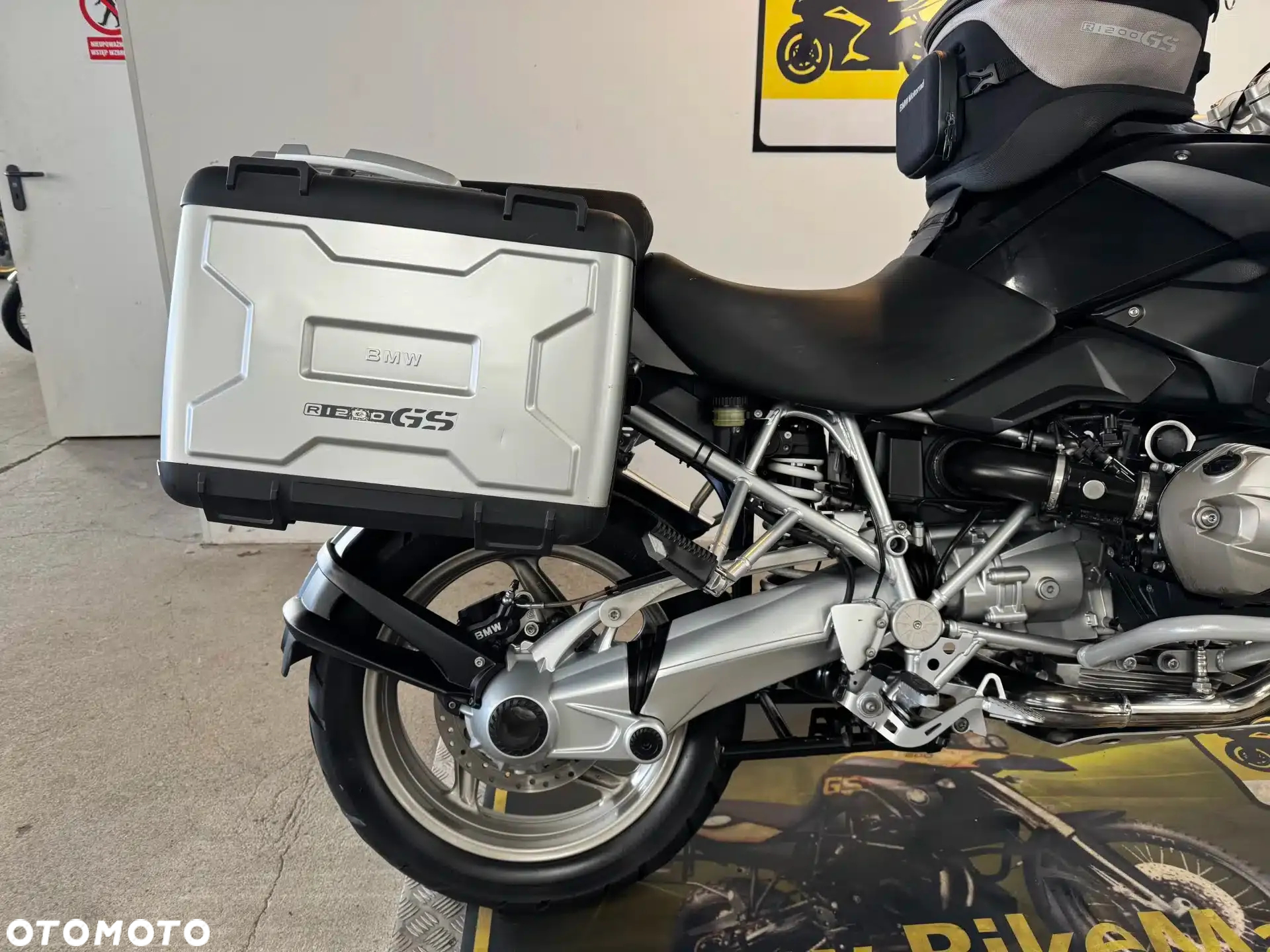 BMW R - 16