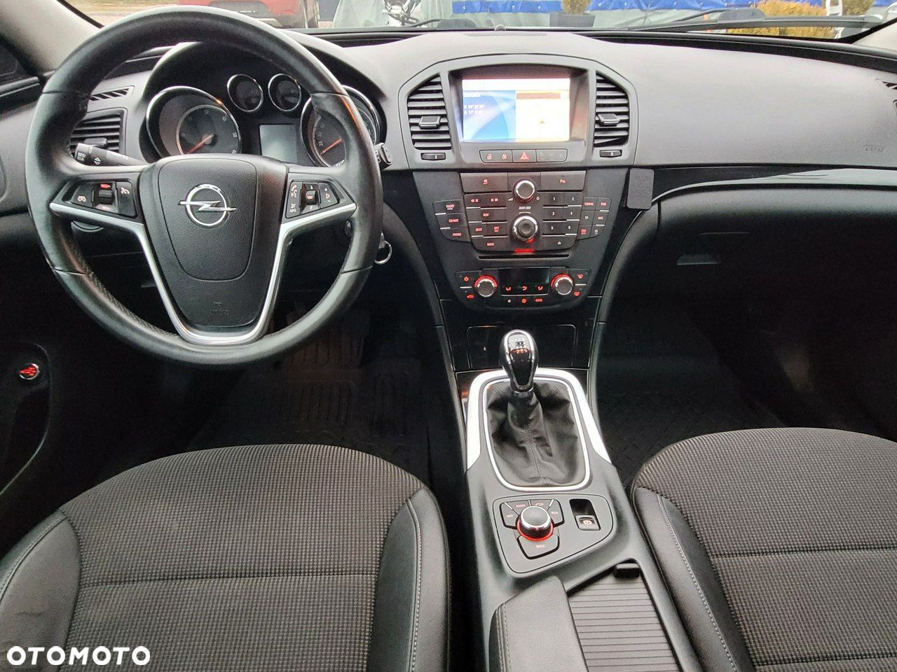 Opel Insignia - 30