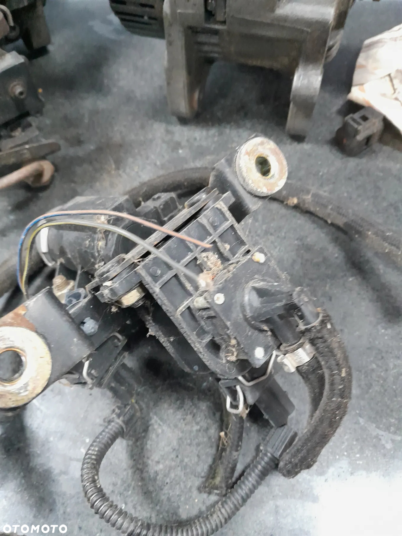 Czujnik podciśnienia turbosprężarki VW T4 1.9 TD komplet - 2