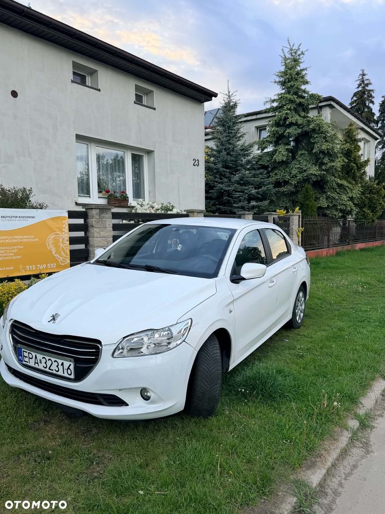 Peugeot 301 1.6 VTi Allure - 1