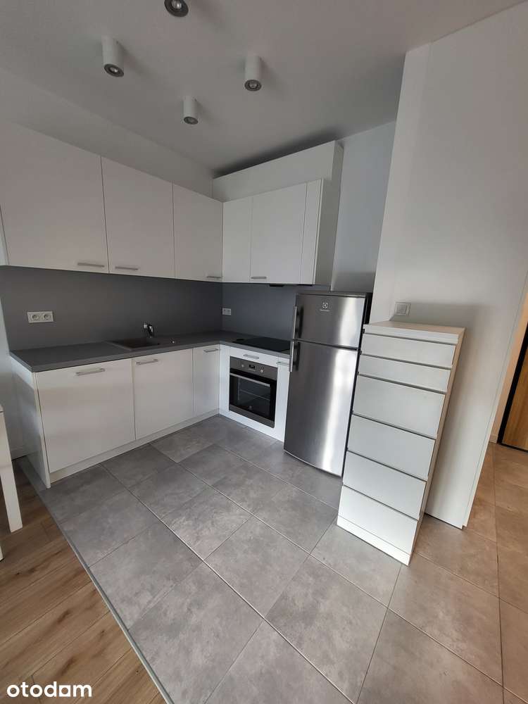 Mieszkanie 2 pokojowe z balkonem i 2 miejscami postojowymi w garażu