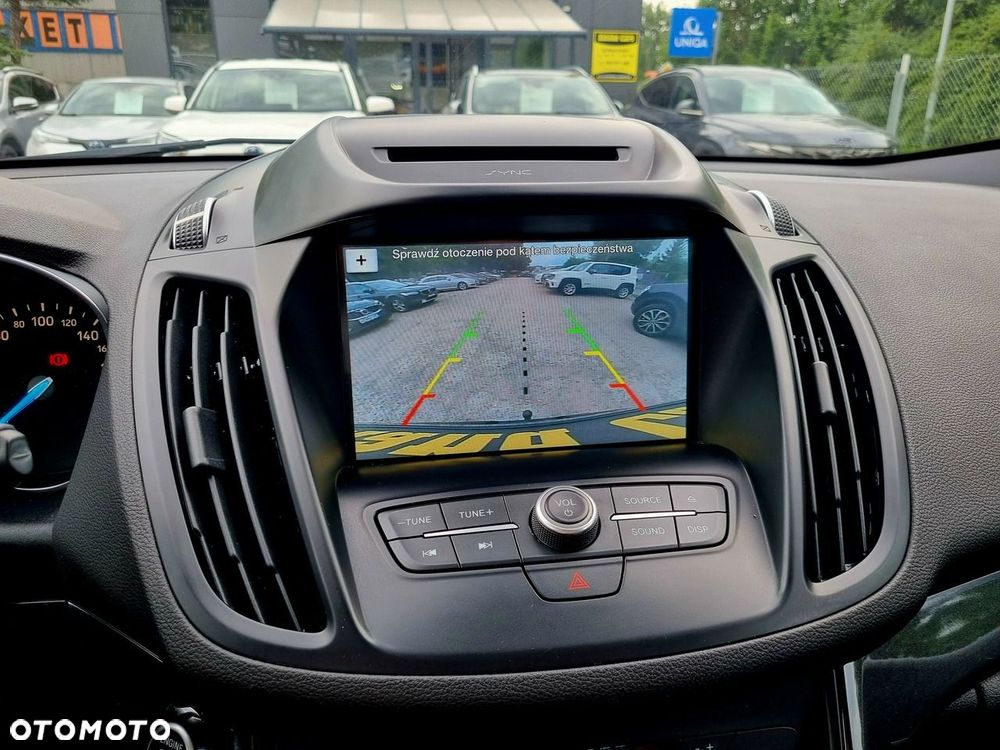 Ford Kuga 1.5 EcoBoost 2x4 Titanium - 19