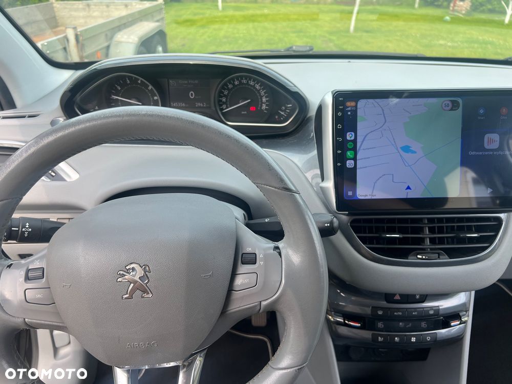 Peugeot 208 1.4 VTi Allure - 12