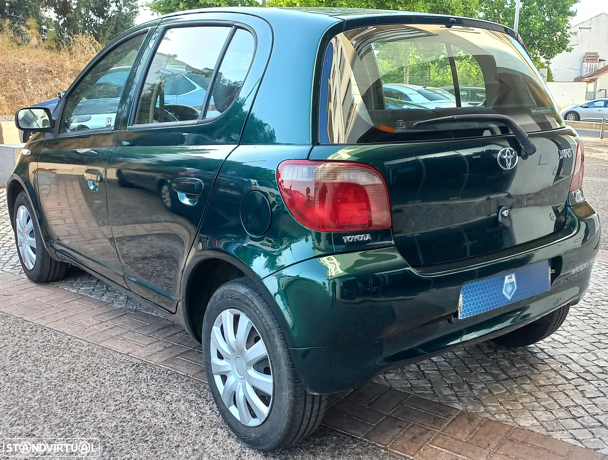 Toyota Yaris 1.0 Base C/Radio - 3