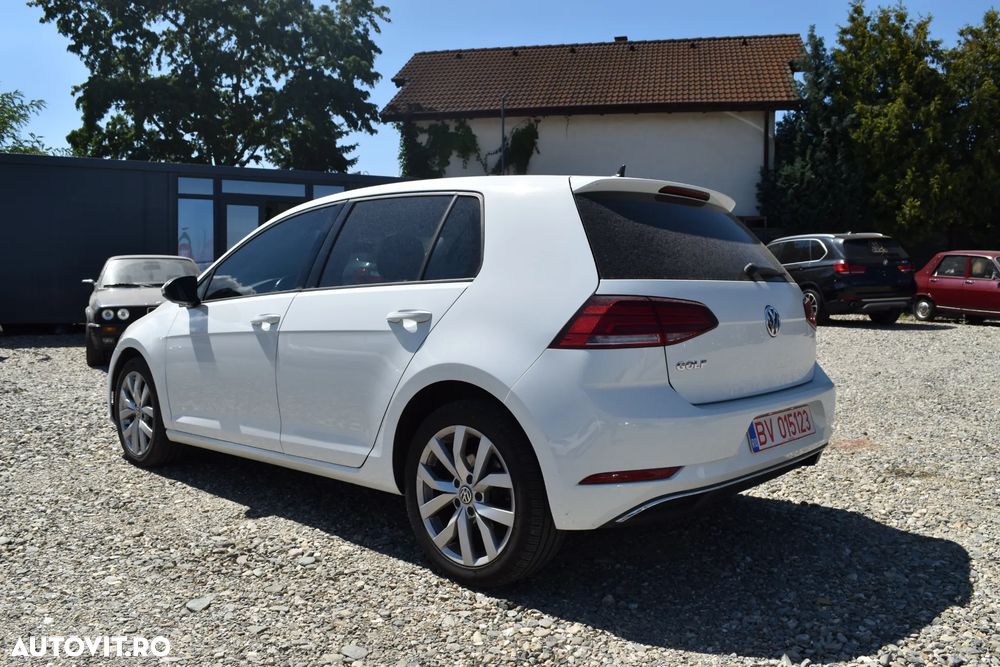 Volkswagen Golf - 3