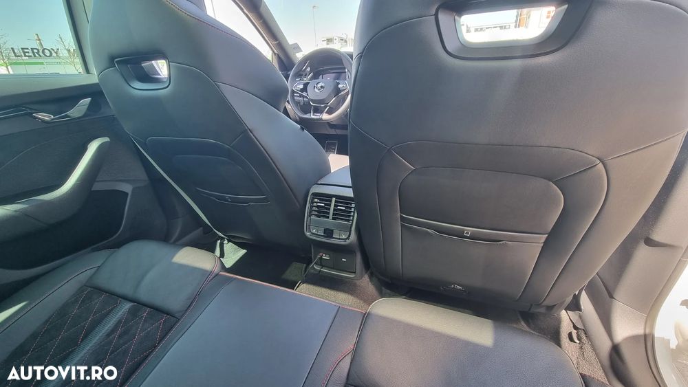 Skoda Octavia 2.0 TDI DSG RS Plus - 11