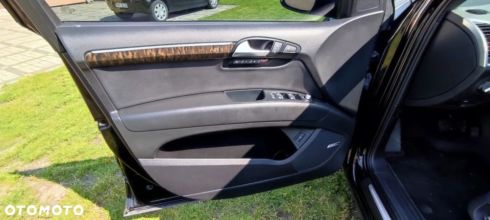 Audi Q7 3.0 TFSI Quattro Tiptronic - 11