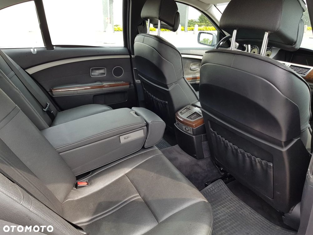 BMW Seria 7 - 15