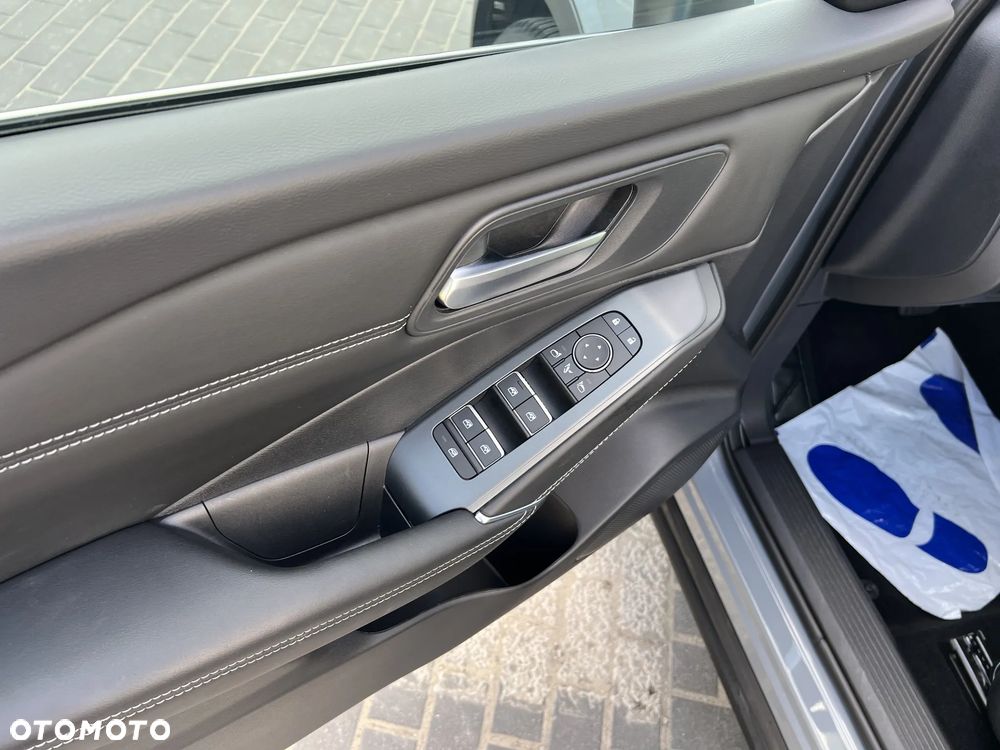 Nissan Qashqai 1.3 DIG-T MHEV Xtronic N-Connecta - 13