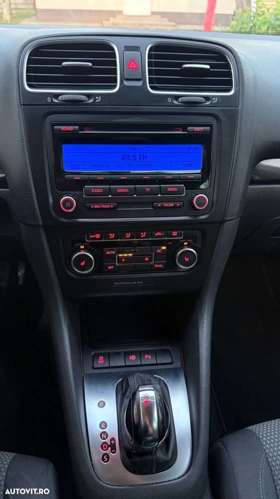 Volkswagen Golf 1.6 TDI DPF DSG BlueMotion Technology Highline - 10