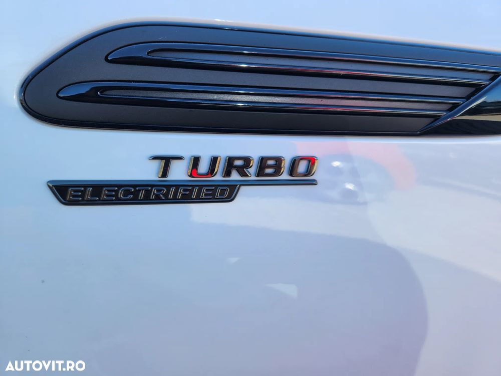 Mercedes-Benz SL ver-amg-43-mhev - 15